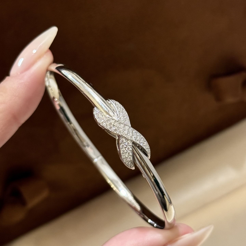 CHAUMET